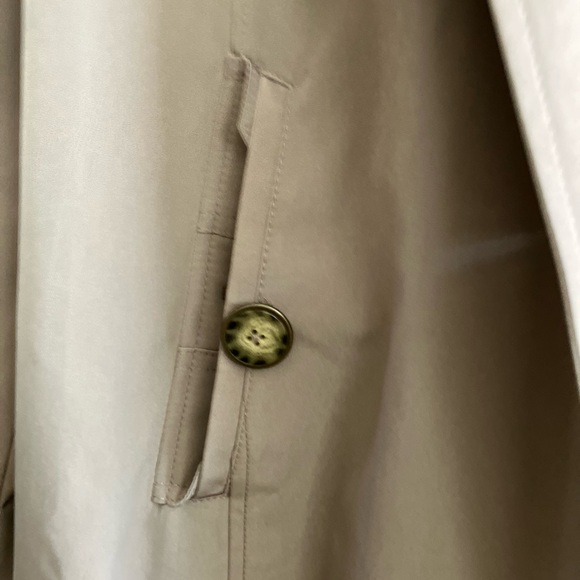 London Fog Trench Coat size 8 - Picture 15 of 15